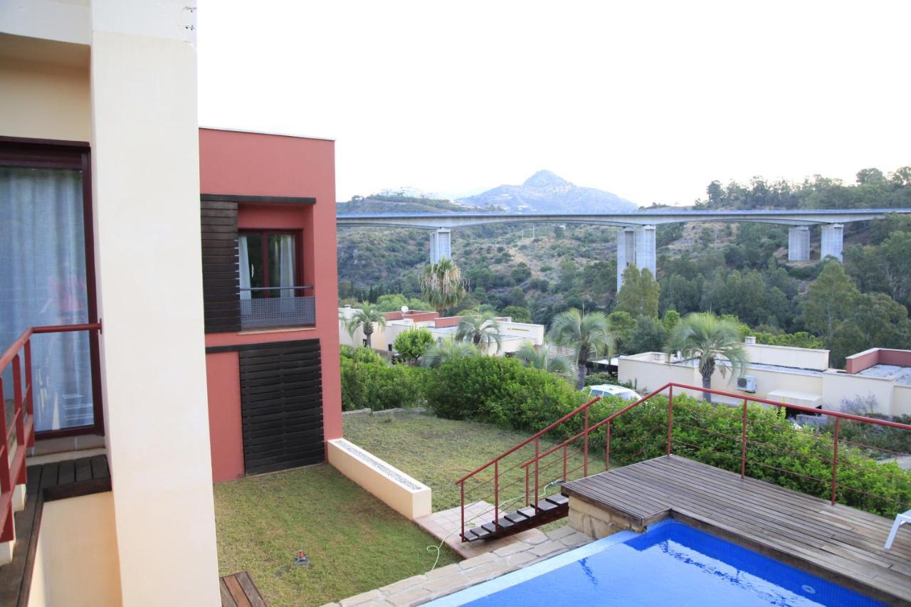 Private Pool Luxurious Villa With Mountain Views Estepona Exterior photo